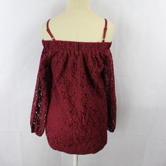 7 Sisters  Off-The-Shoulder Lace High-Low Burgundy - Picture 4 of 4